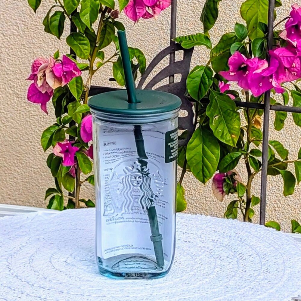 NWT💚Starbucks 2026 Green Core Triangle Recycled Glass Cold Cup Tumbler